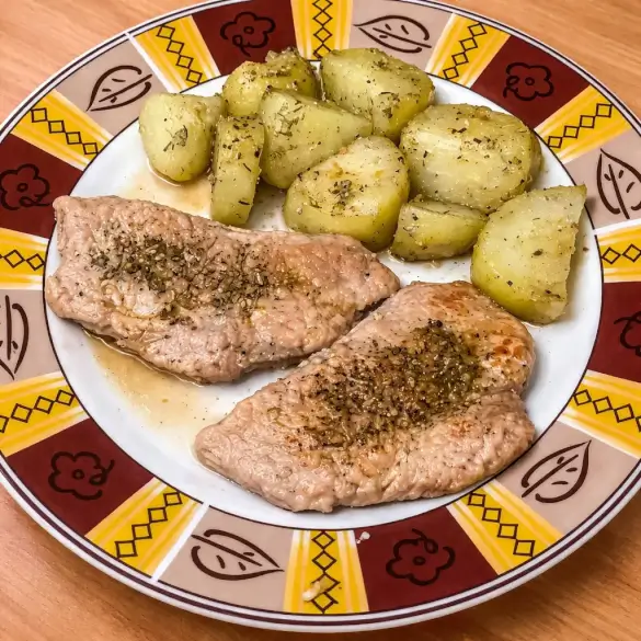 Karree vom Schwein mit Rosmarinkartoffeln