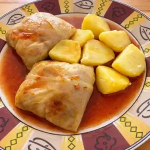 krautrouladen-gefuellt-mit-faschiertem