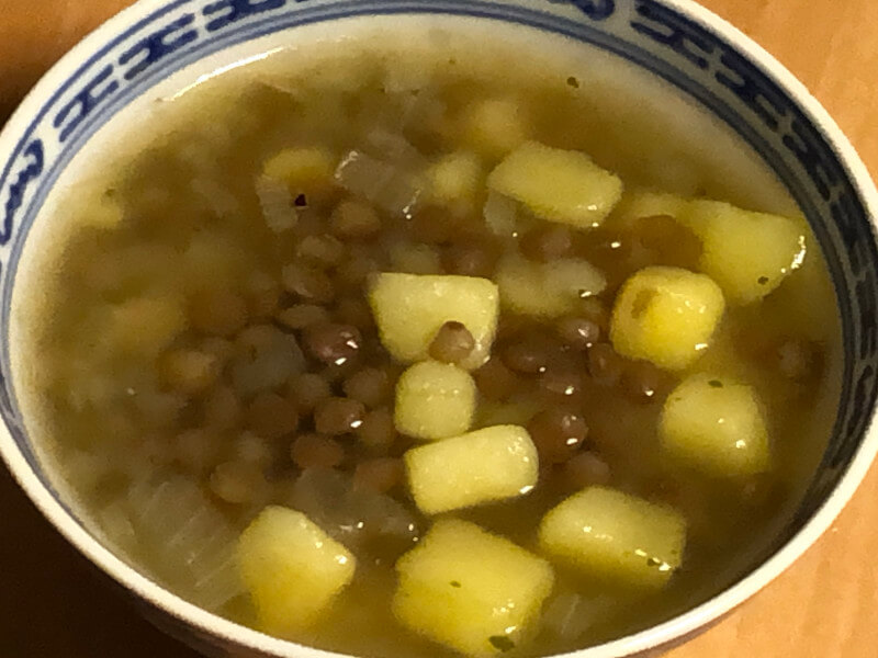 linsensuppe-klar-mit-kartoffeln